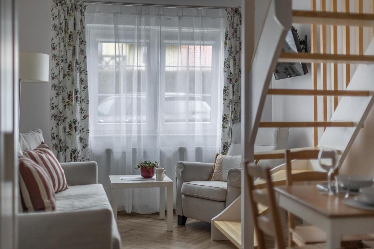 Apartamenty "La Villa" Z Klimatyzacja, Ogrodem, Parkingiem, Blisko Centrum Kudowa-Zdroj Dış mekan fotoğraf