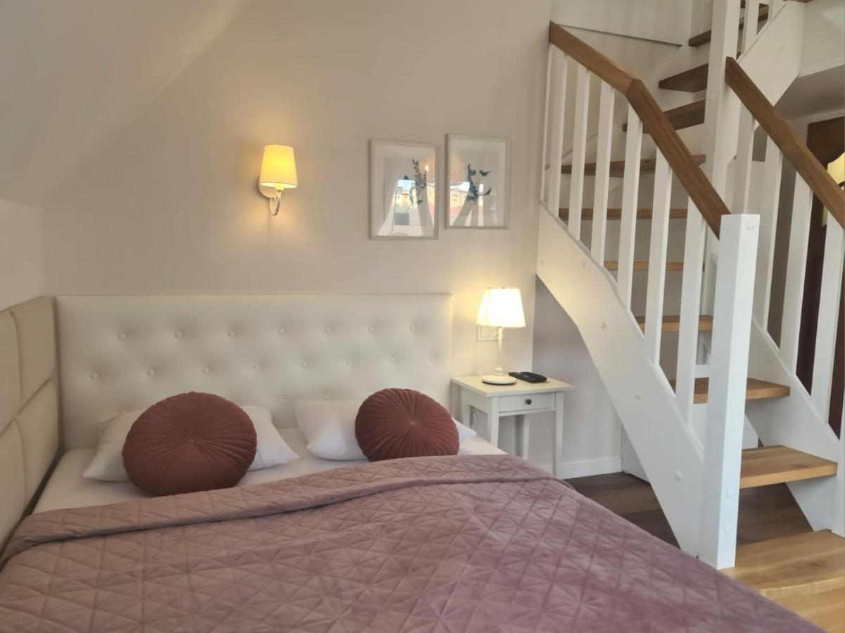 Apartamenty "La Villa" Z Klimatyzacja, Ogrodem, Parkingiem, Blisko Centrum Kudowa-Zdroj Dış mekan fotoğraf