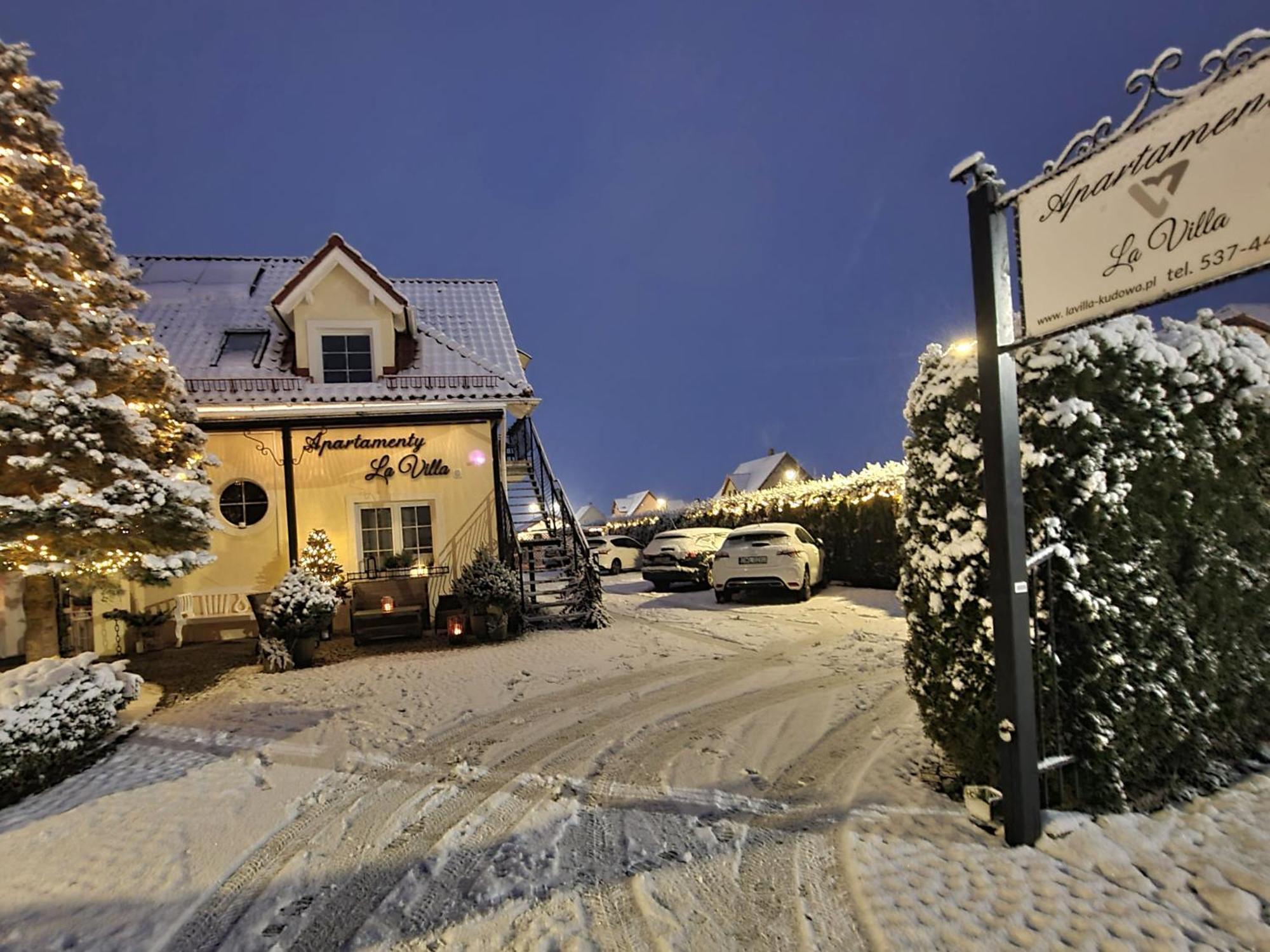 Apartamenty "La Villa" Z Klimatyzacja, Ogrodem, Parkingiem, Blisko Centrum Kudowa-Zdroj Dış mekan fotoğraf