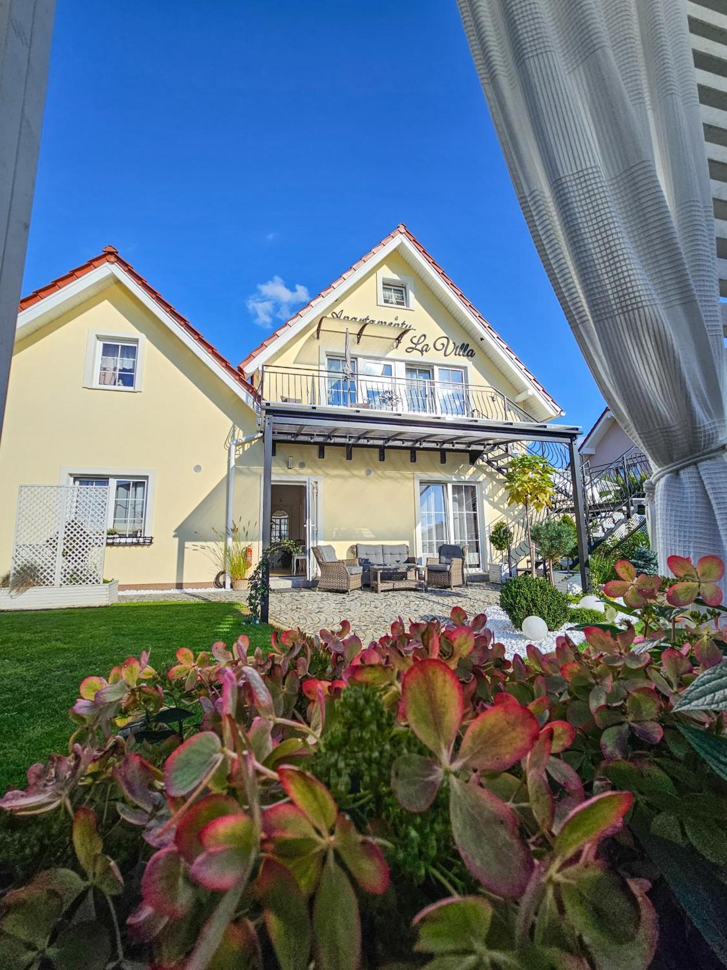 Apartamenty "La Villa" Z Klimatyzacja, Ogrodem, Parkingiem, Blisko Centrum Kudowa-Zdroj Dış mekan fotoğraf