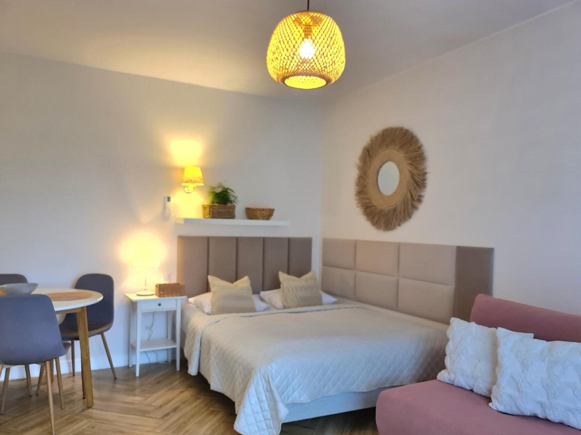 Apartamenty "La Villa" Z Klimatyzacja, Ogrodem, Parkingiem, Blisko Centrum Kudowa-Zdroj Dış mekan fotoğraf