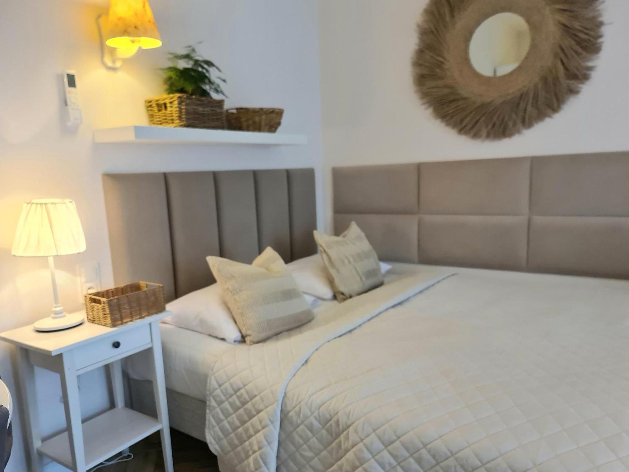Apartamenty "La Villa" Z Klimatyzacja, Ogrodem, Parkingiem, Blisko Centrum Kudowa-Zdroj Dış mekan fotoğraf