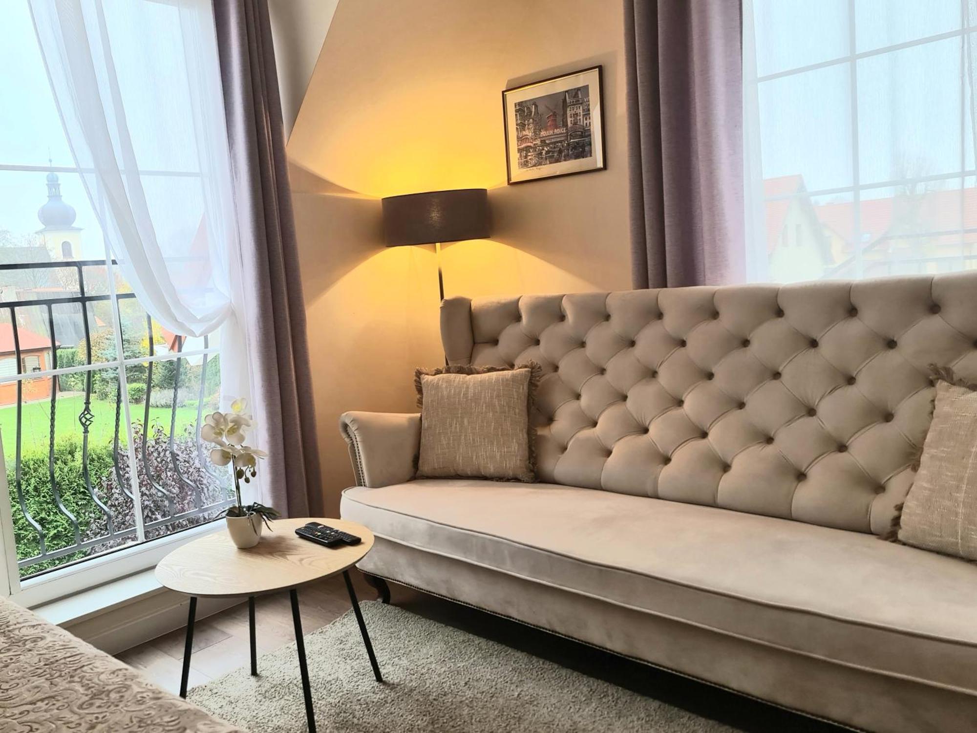 Apartamenty "La Villa" Z Klimatyzacja, Ogrodem, Parkingiem, Blisko Centrum Kudowa-Zdroj Dış mekan fotoğraf